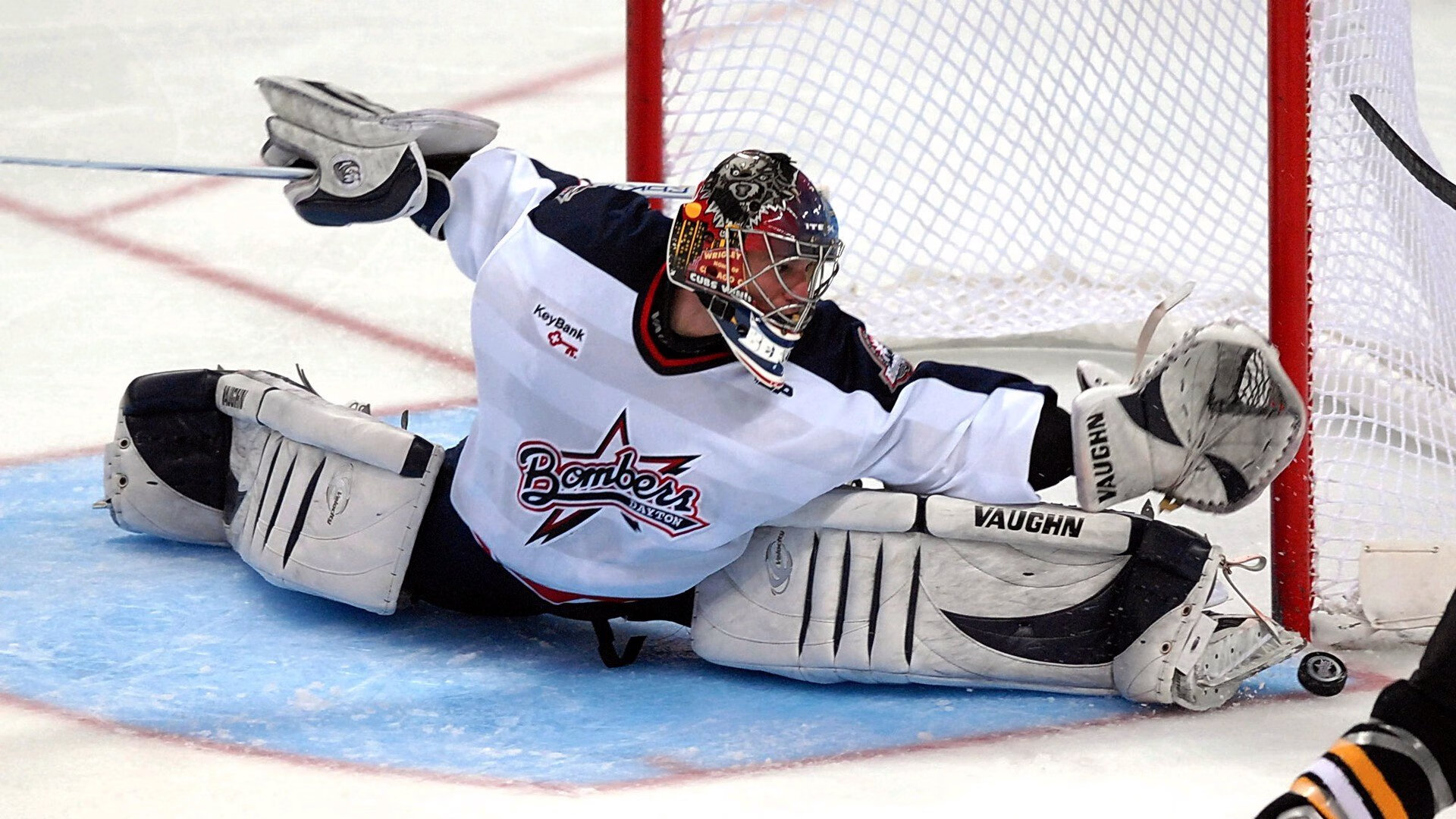 巴尔:全黑队中场的“中场指挥官”,他精准的球场洞察力为队友创造机会