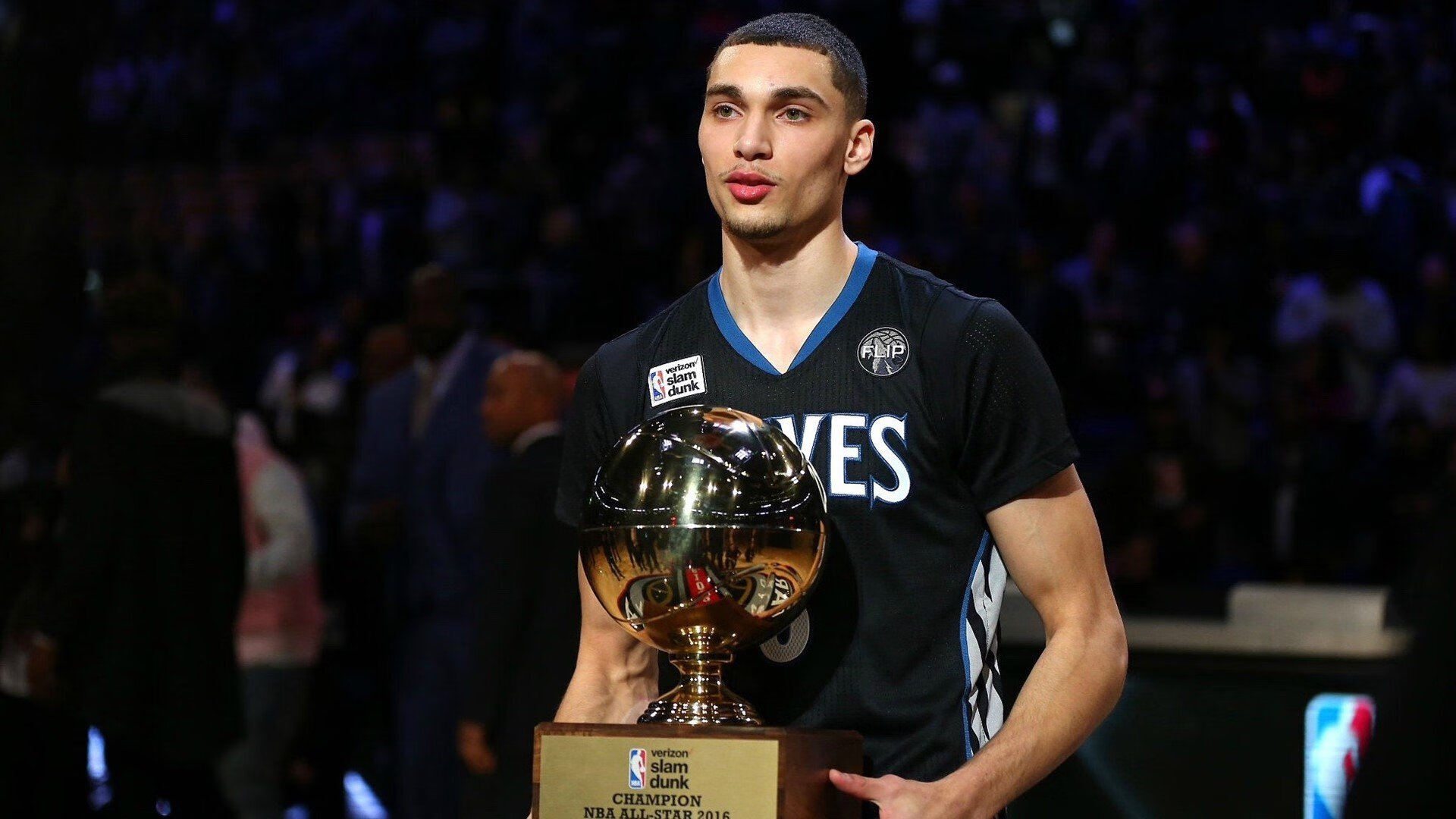 教练组调整策略稳定军心,教练式团队管理